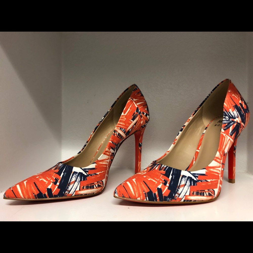 Brand New Danyah Pump size 6 Medium